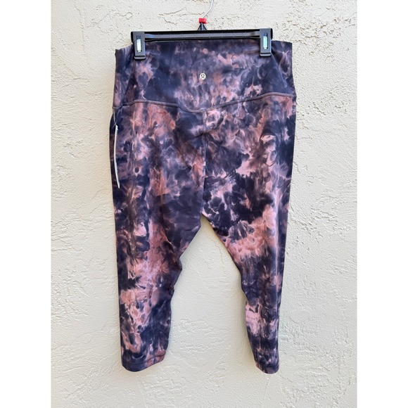 Lululemon NEW Black Crop Leggings Tye Dye Align Athleisure Workout Yoga - Picture 3 of 8